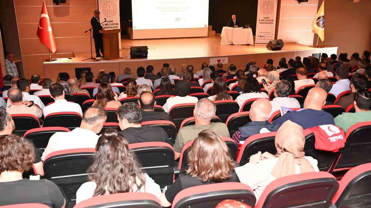 Uşak MEB’te Sene Sonu Değerlendirme Toplantısı Gerçekleştirildi