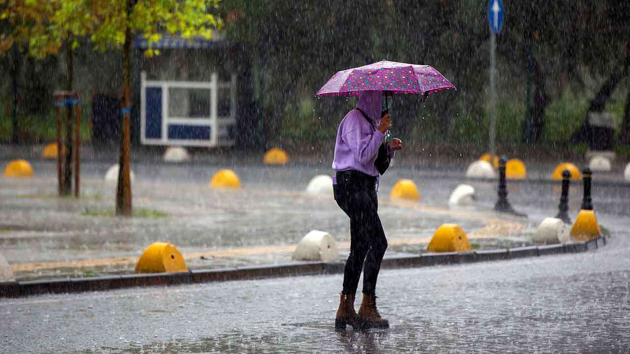 Uşak İçin Meteoroloji’den Kuvvetli Sağanak Uyarısı