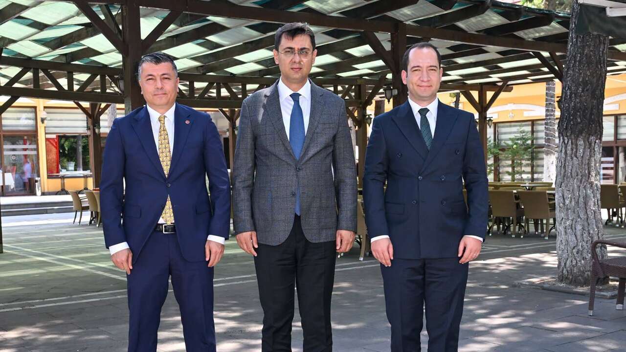 Tayini Çıkan Banaz ve Ulubey Kaymakamlarına Uşak’ta Veda Programı