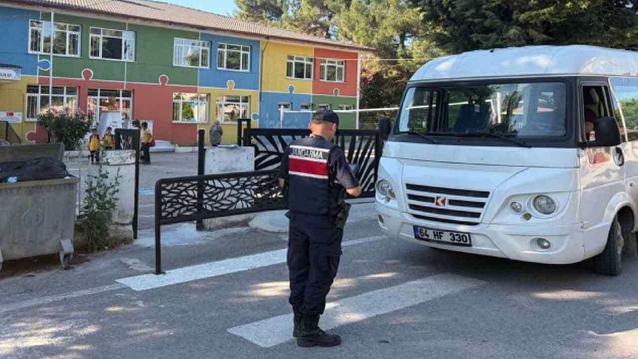 Uşak’ta Okul Çevrelerinde Geniş Kapsamlı Jandarma Denetimi