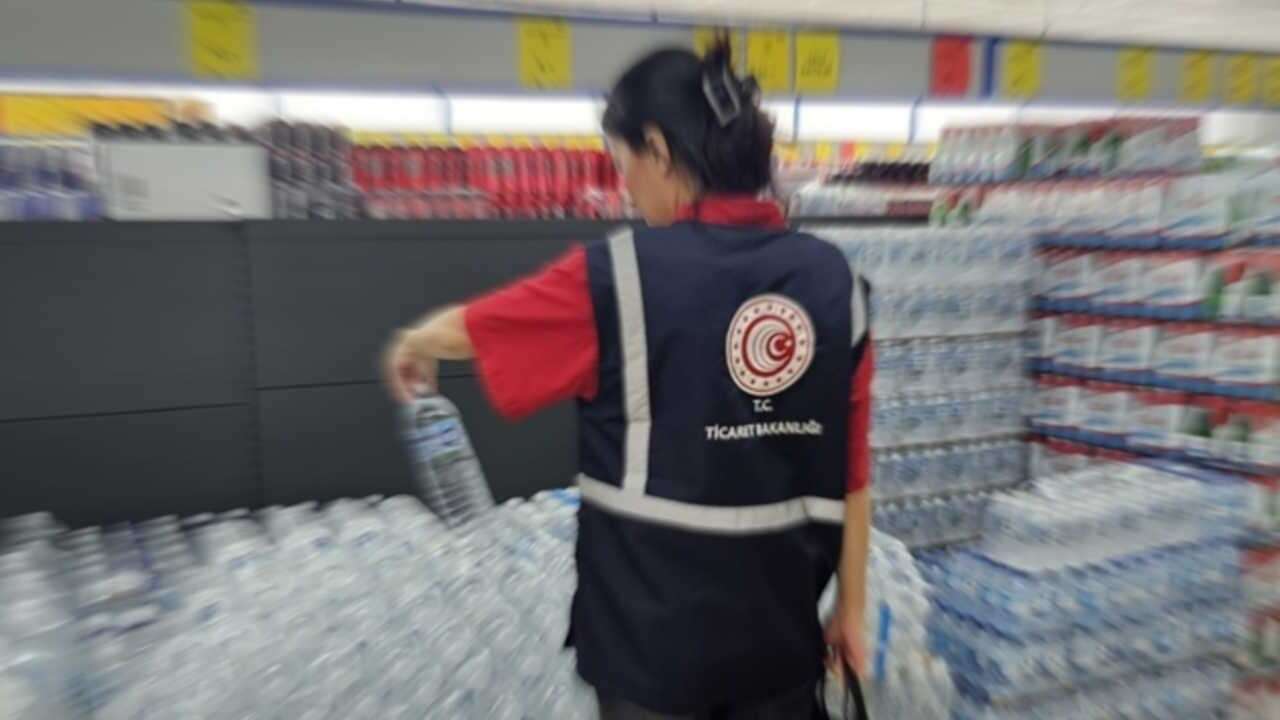 İstanbul Ticaret İl Müdürlüğü Ekipleri Su Fiyatlarına Yönelik Denetim Yaptı