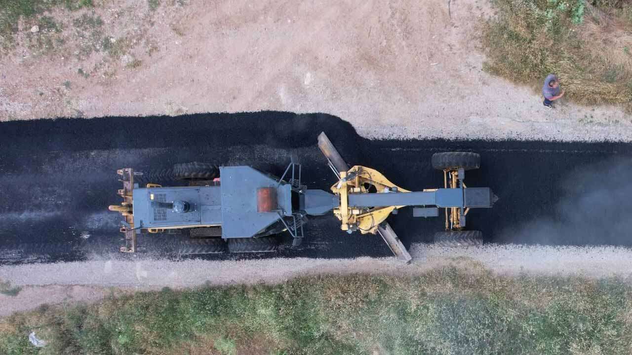 Uşak’ın Köylerinde Yol Çalışmaları Devam Ediyor