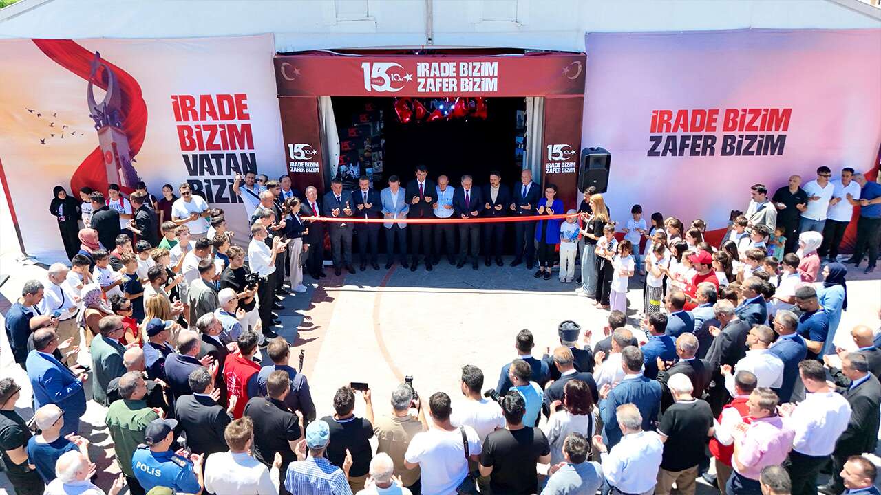 Uşak’ta  15 Temmuz Demokrasi ve Millî Birlik Günü Anma Çadırı Açıldı