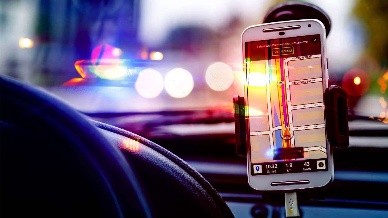 Google Maps’te Hız Göstergesi ve Polis Bildirimi Nasıl Açılır?