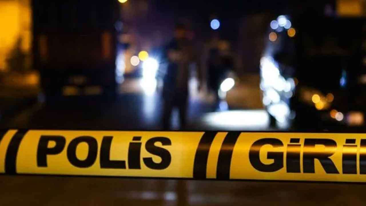 İki Araç Kafa Kafaya Çarpıştı 2 kişi öldü, 4 kişi yaralandı
