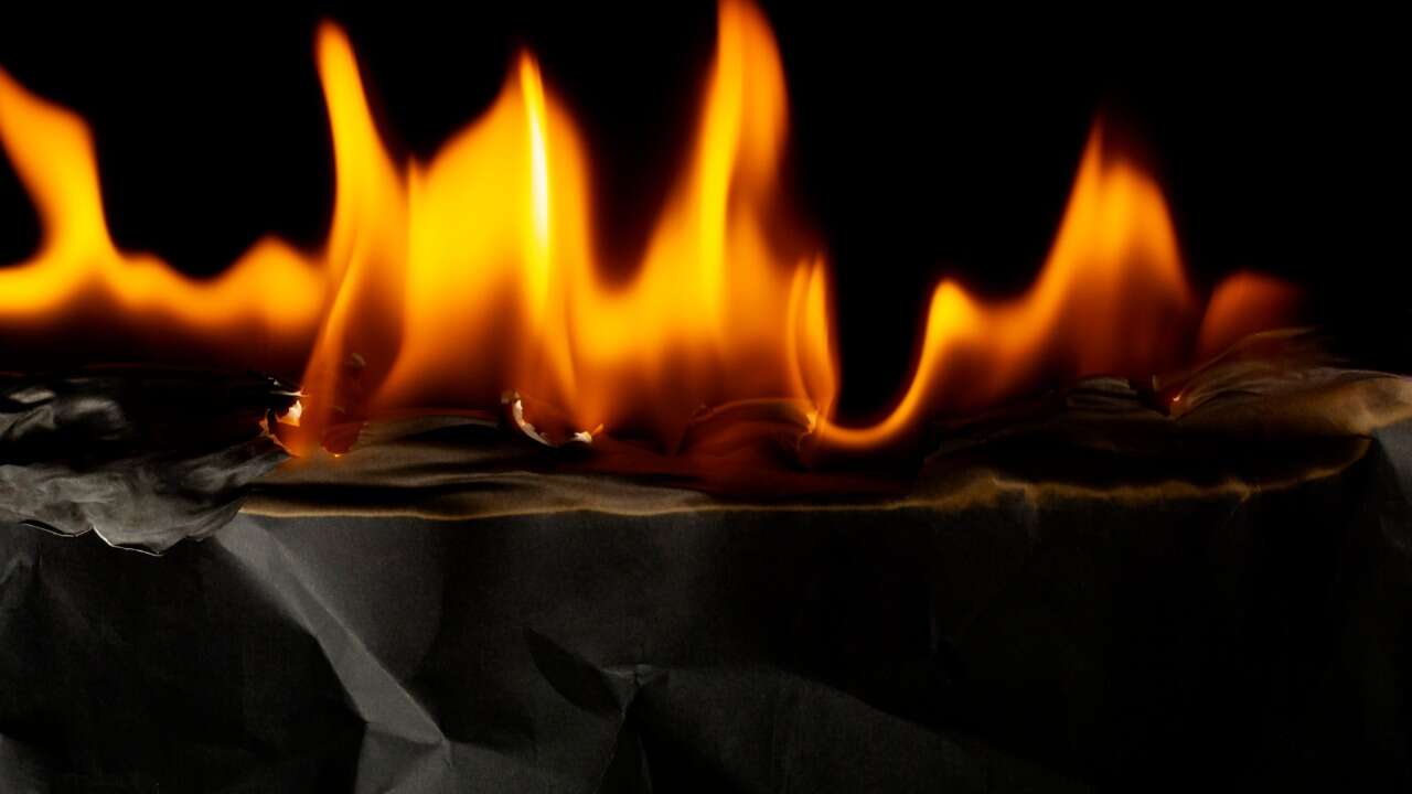 Uşak’ta Yalıtım Fabrikası Alevlere Teslim Oldu