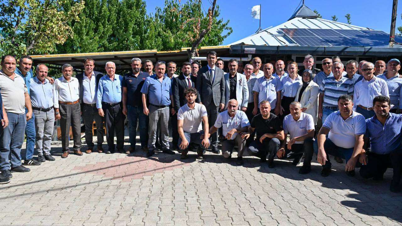 Merkez İlçe Muhtarları Vali Kartal’la Bir Araya Geldi