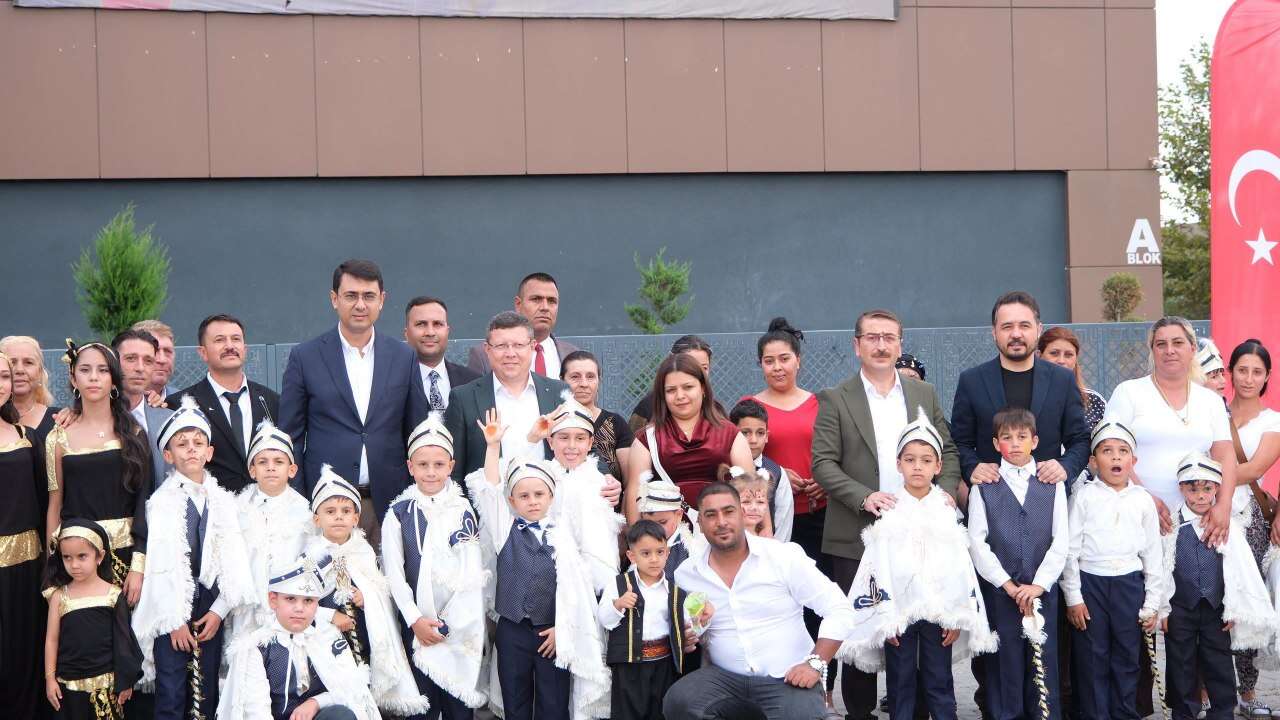 Uşak’ta İlk Roman Festivali Düzenlendi: Yoğun Katılım Dikkat Çekti