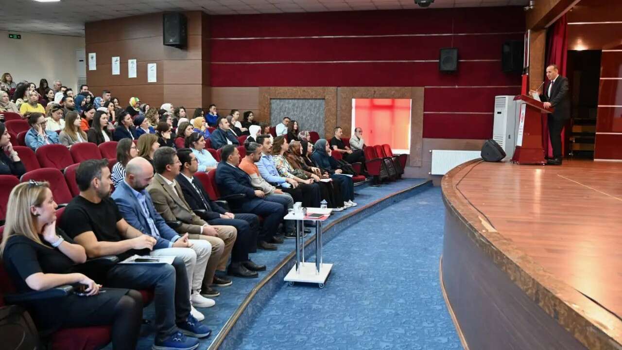 Uşak’ta Öğrencilerin Psikolojik Güvenliği Masaya Yatırıldı