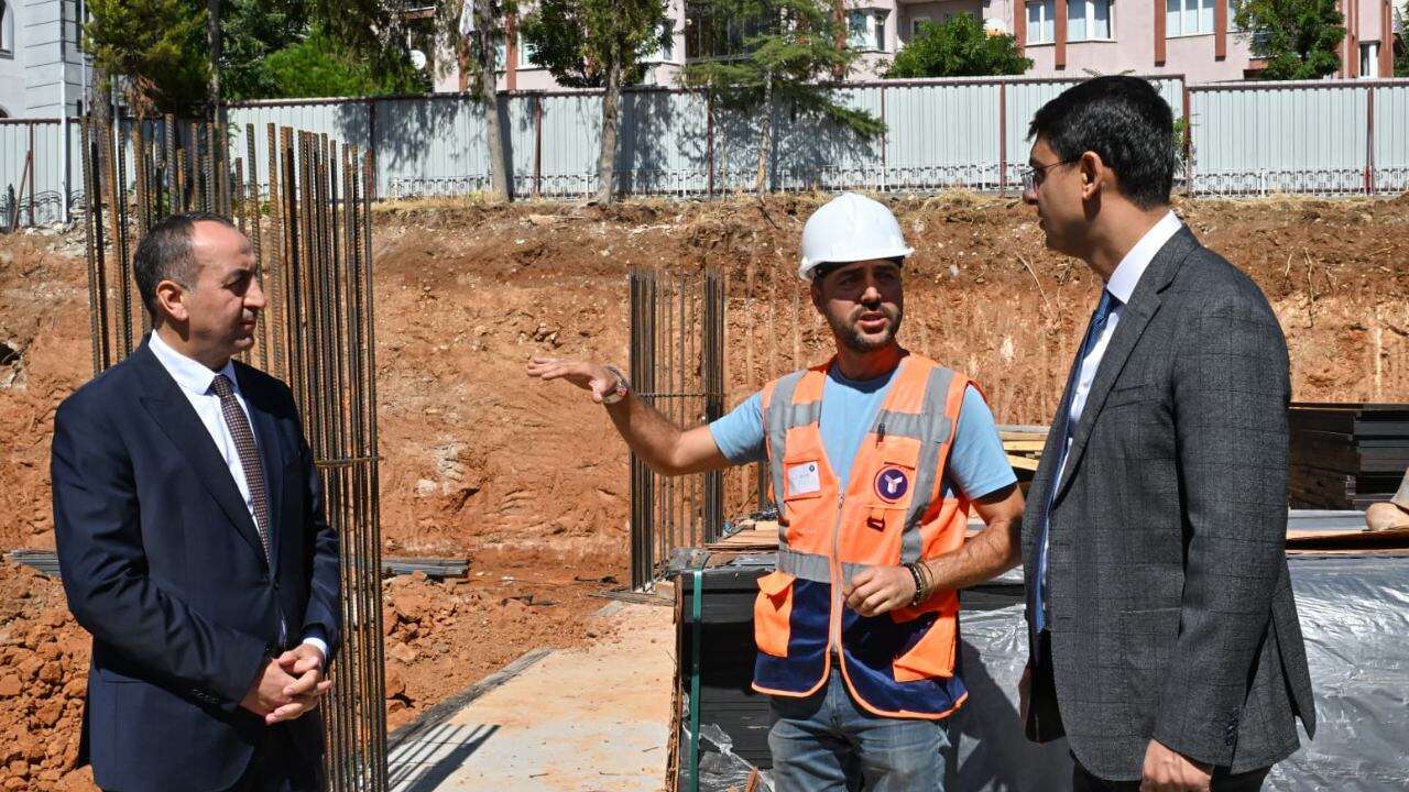 Vali Kartal’dan Uşak’ın Eğitim Yatırımlarına Yerinde Takip