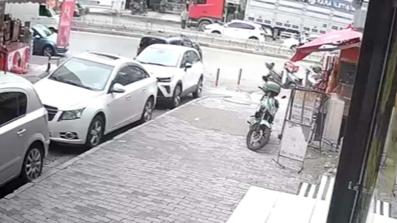 Uşak’ta Feci Kaza 74 Yaşındaki Adam Ağır Yaralandı
