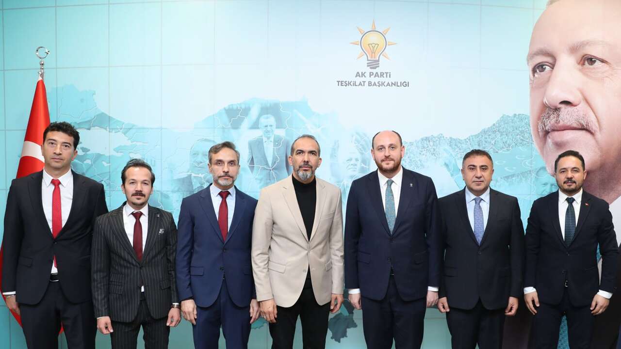 Uşak Ak Parti Merkez İlçe Başkanlığına Mehmet Bitik atandı