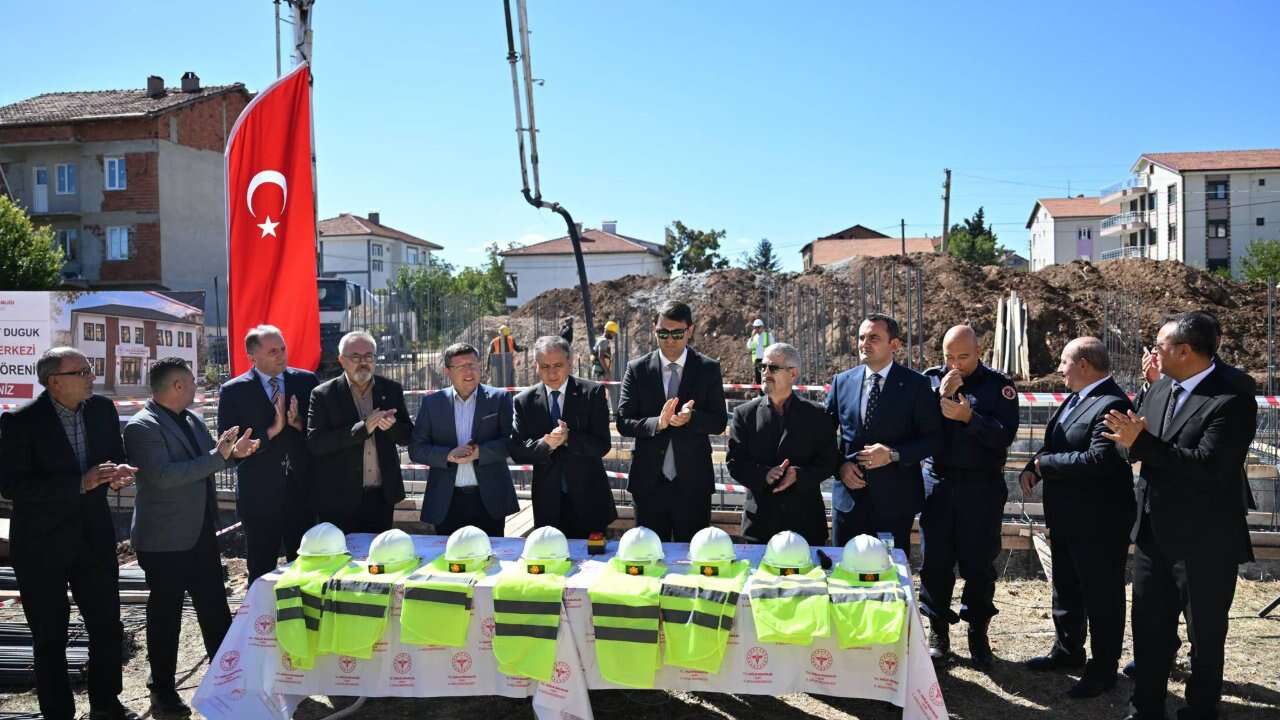 6 Aile Hekimi Görev Yapacak Banaz’da Temel Atma Töreni Gerçekleşti