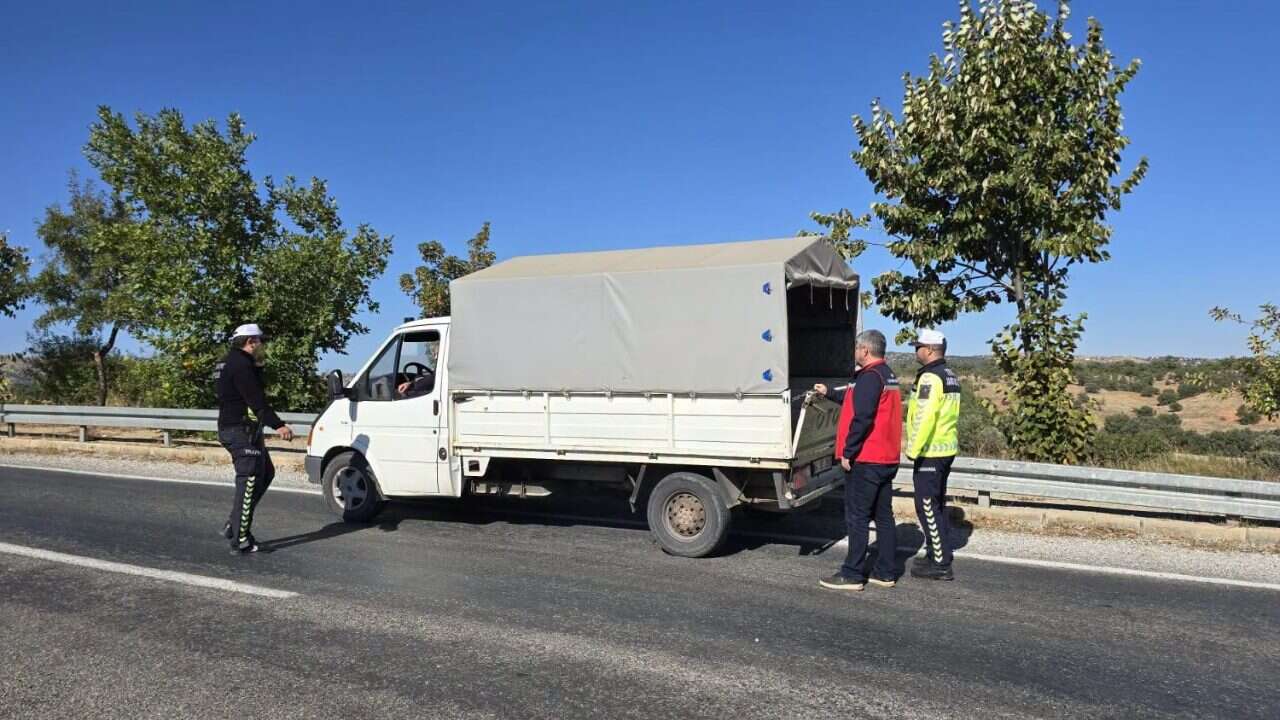 Uşak’ta Hayvan Sağlığı İçin Ekipler Sahada