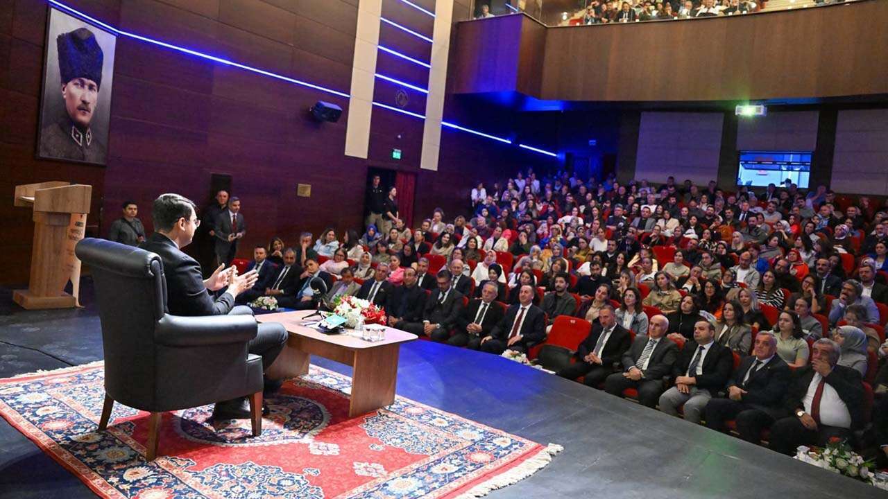Uşak’ta Öğretmen Akademileri’nde Yeni Dönem