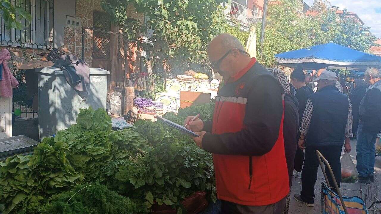 Uşak’ta Semt Pazarlarında Sıkı Fiyat Takibi