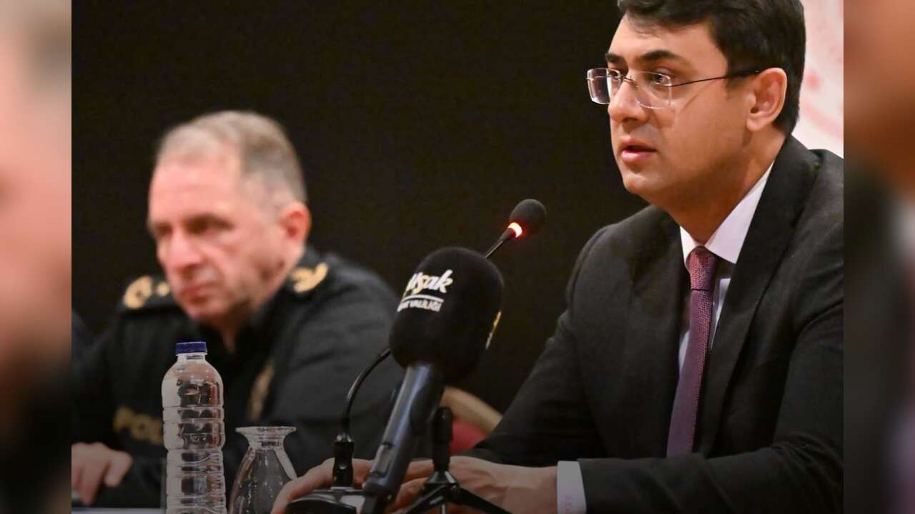 Uşak’ta Valilikte Eğitim Zirvesi
