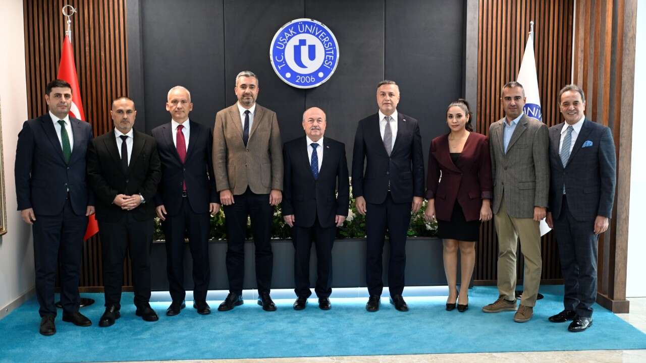 Postacıların Yeni Kıyafetleri İçin Gözler Uşak'a Çevrildi