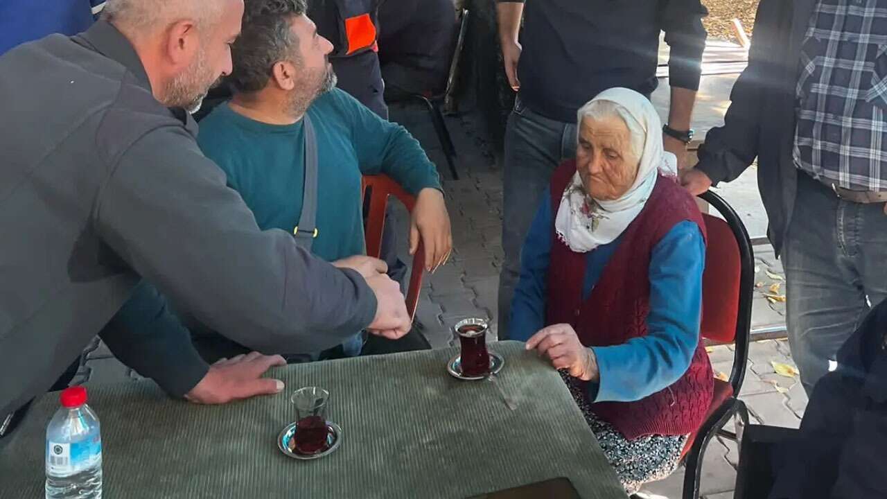 Banaz'da Kaybolan Alzheimer Hastası Kadından Sevindiren Haber