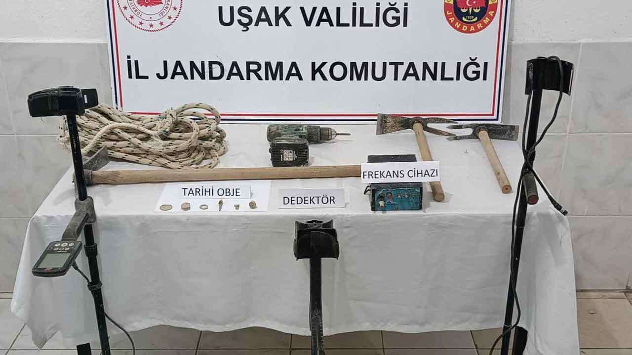 Uşak'ta kaçak kazı yapan  3 şahıs suçüstü yakalandı