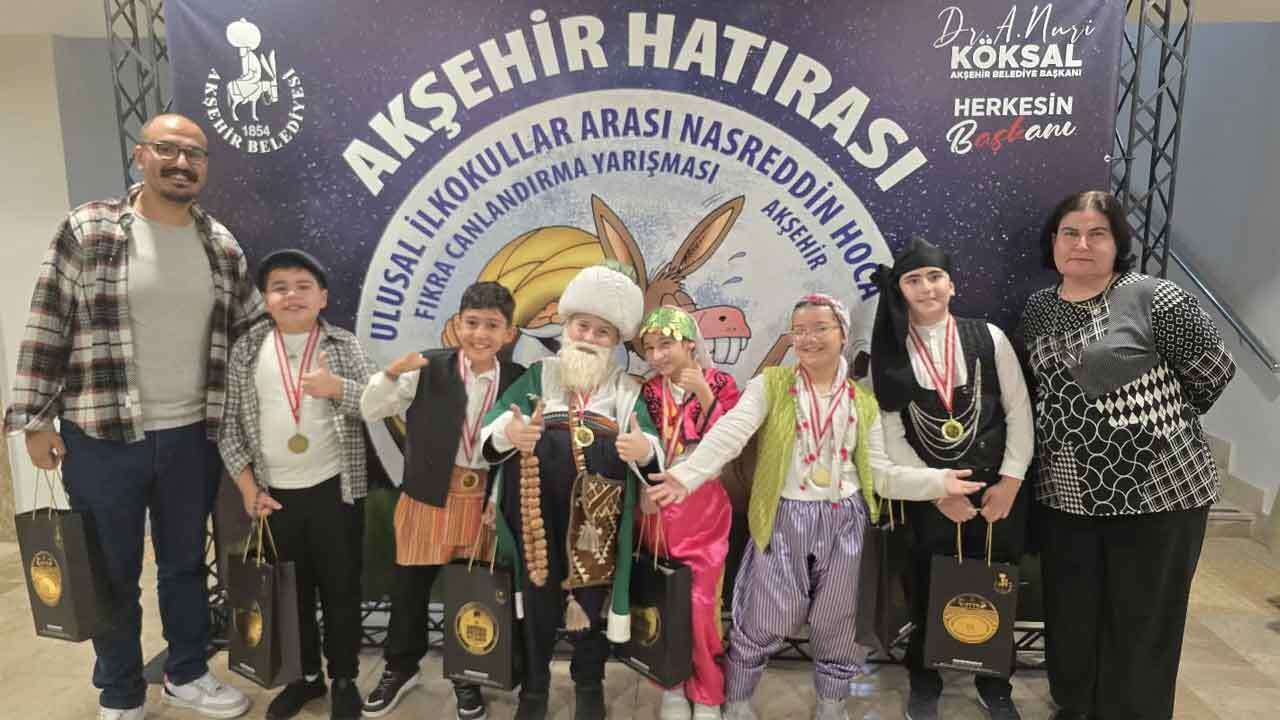 Uşaklı öğrenciler bölge 1'incisi oldu