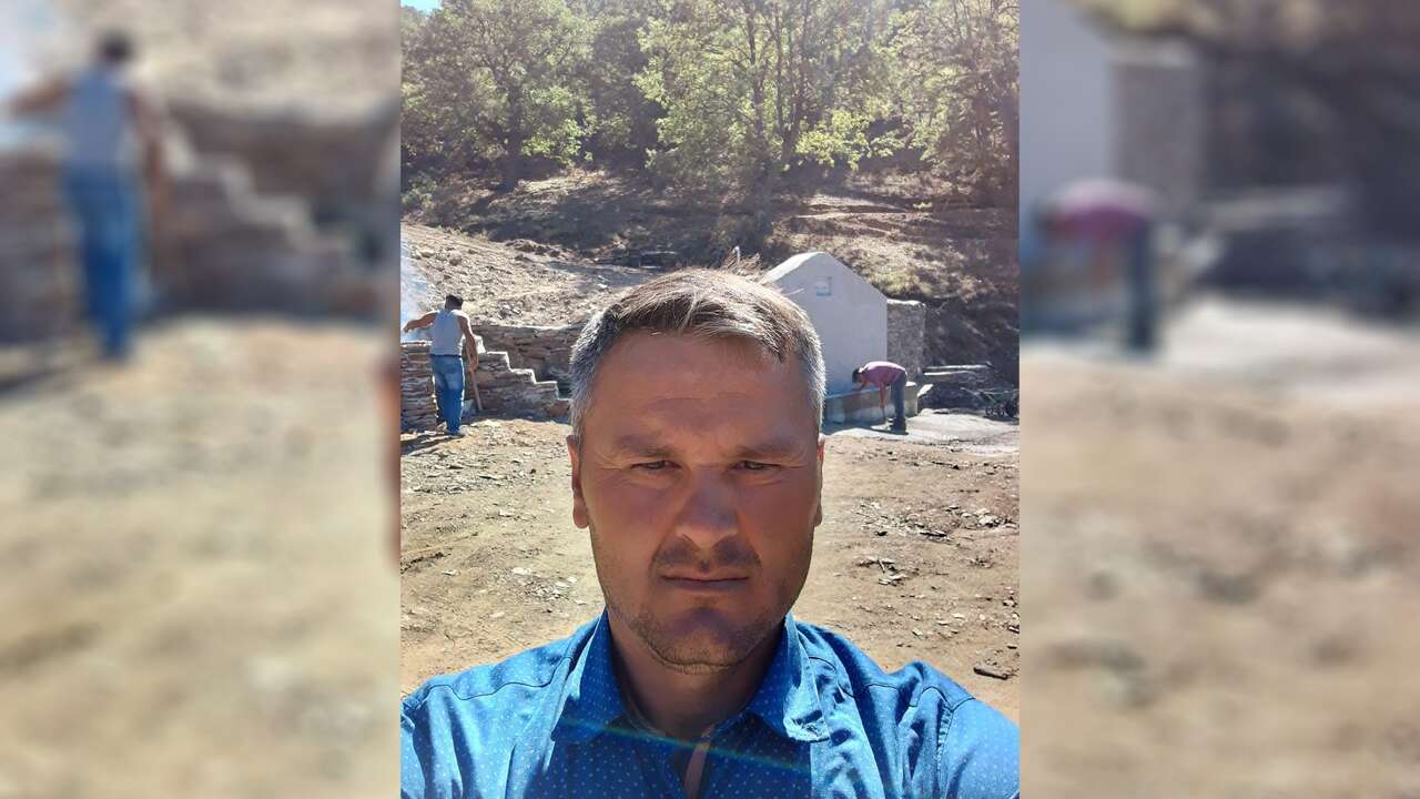 Uşak'ta kepçeyle çarpışan otomobilde Alahabalı Köyü Muhtarı hayatını kaybetti