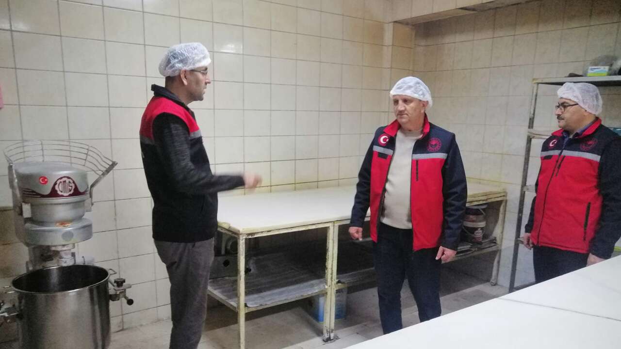 Uşak'ta riskli gıdalara yönelik denetimler sürüyor