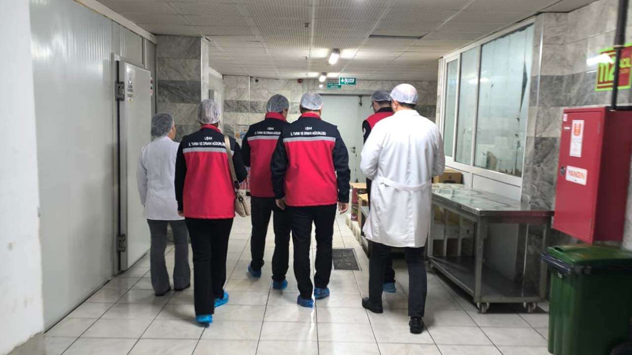 Uşak’ta KYK Yurtlarında Gıda Güvenliği Denetlemesi