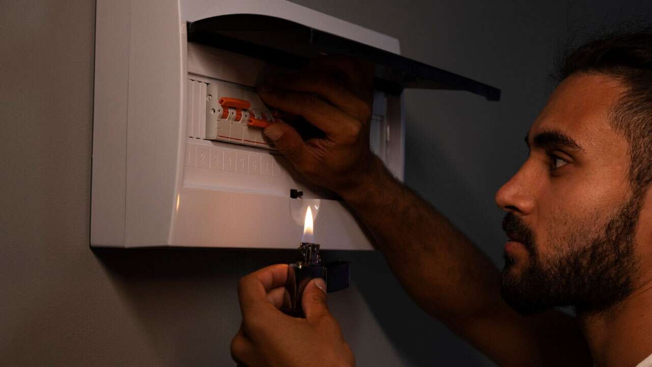Uşak’ta 8 Aralık’ta Kapsamlı Elektrik Kesintisi, Mahalle Mahalle Program Açıklandı