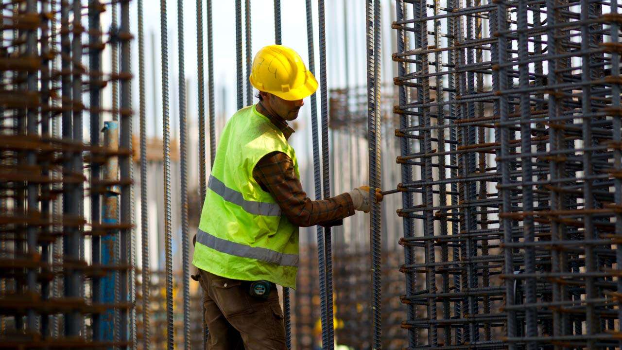 12 Ay Süre Verildi, 66 Meslekte Belgesi Olmayan Çalışamayacak