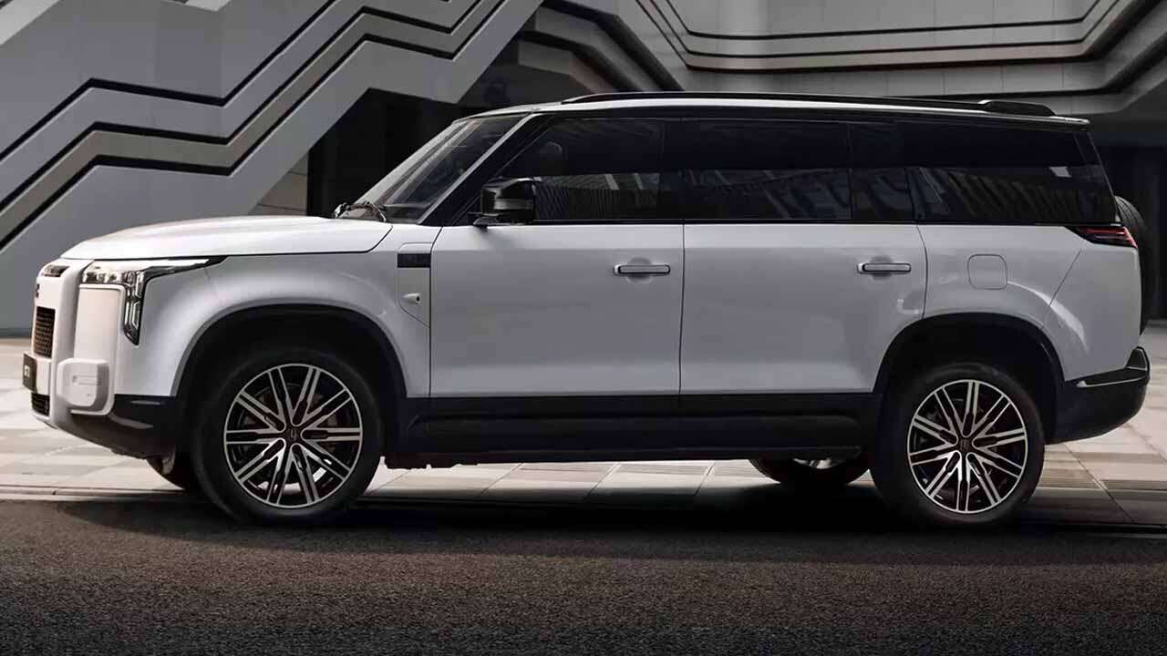 Çinli Rox Motor’dan Dudak Uçuklatan SUV, Tam 469 Beygir