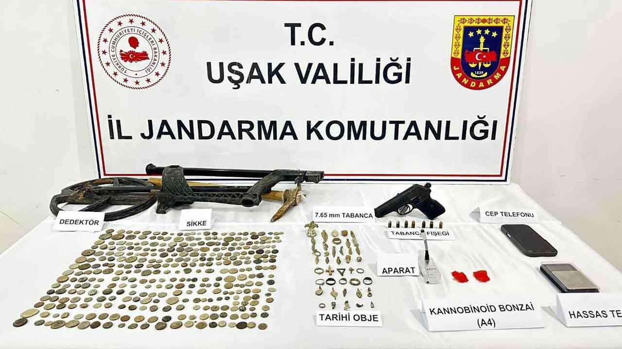 Uşak'ta tarihi eser kaçakçılığı operasyonu: 2 kişi yakalandı