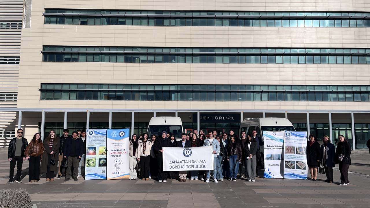 Uşak Üniversitesi’nden Minik Öğrencilere Unutulmaz Gün